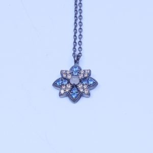 COLGANTE DE PLATA CON CIRCONITAS Y PIEDRA LUNA VAPOUR